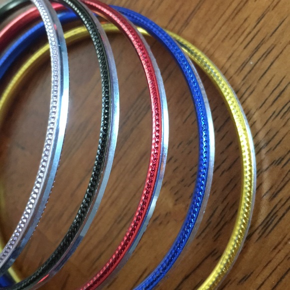 Colored Bangle Set - Picture 3 of 4